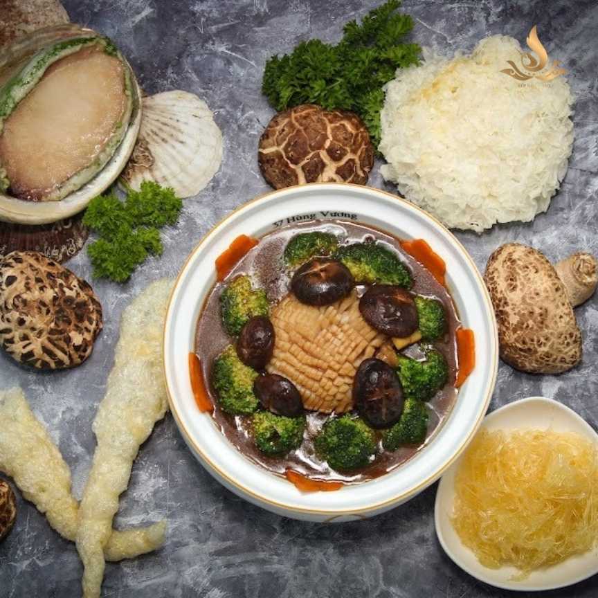 Bào Ngư Hầm Sâm Sốt Dầu Hào Bông Cải