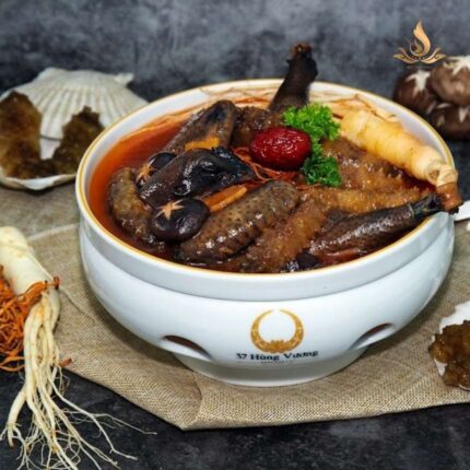 Gà Đen Tiềm Hải Sâm Vàng