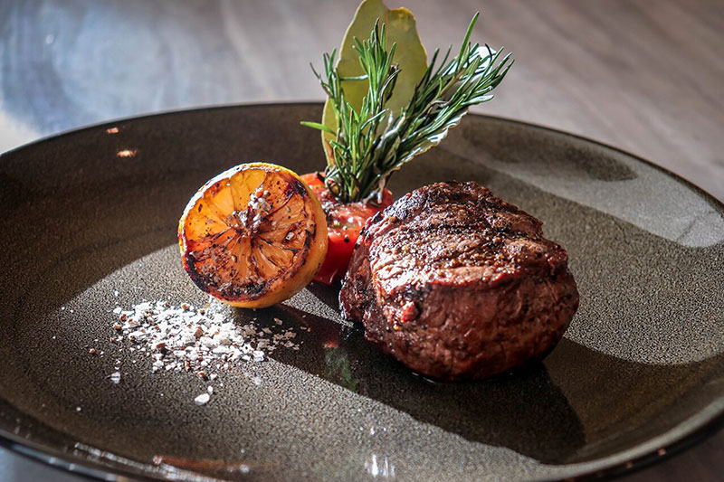 Nhà hàng đắt tiền