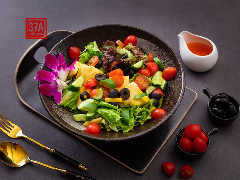 Salad vườn hoàng gia