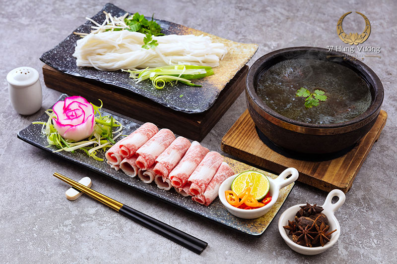 Phở bát đá bò Wagyu 37 – Món ngon thượng hạng tại 37 Hùng Vương