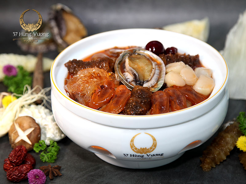 Đỉnh cao trong nghệ thuật ẩm thực chính là sự kết hợp tinh tế từ những nguyên liệu quý hiếm tạo nên món tiềm thơm ngon, độc đáo